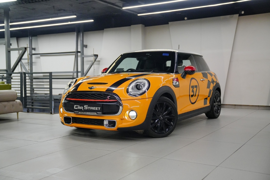 How to Keep Your Luxury Car Looking New